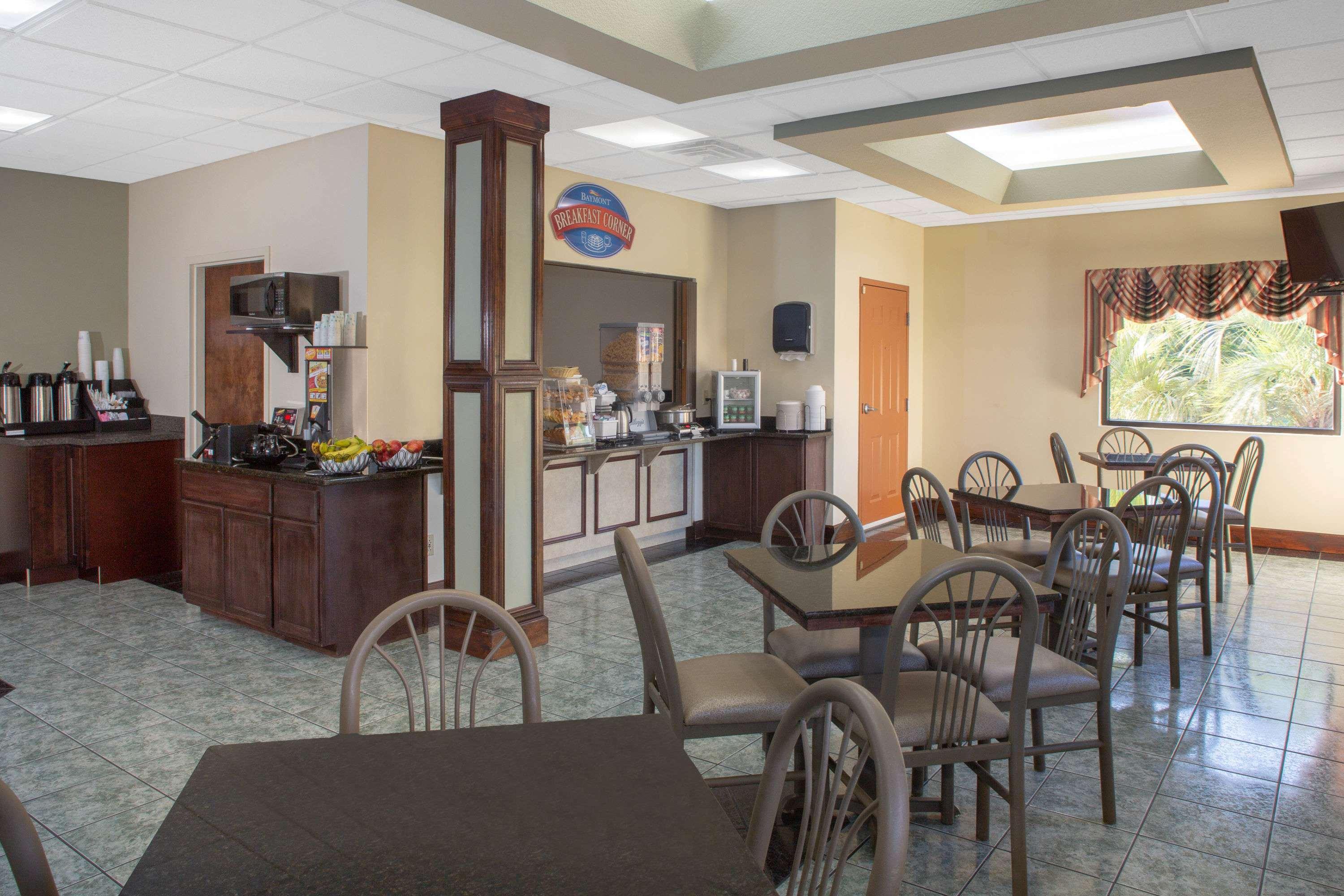 Baymont By Wyndham Midway Tallahassee Zewnętrze zdjęcie